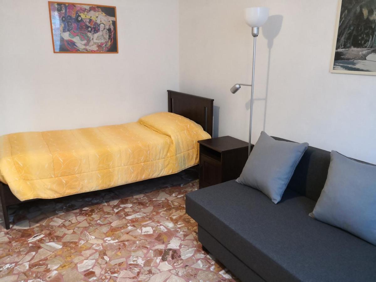 Trilocale Alla Lunetta Appartement Bologna Buitenkant foto