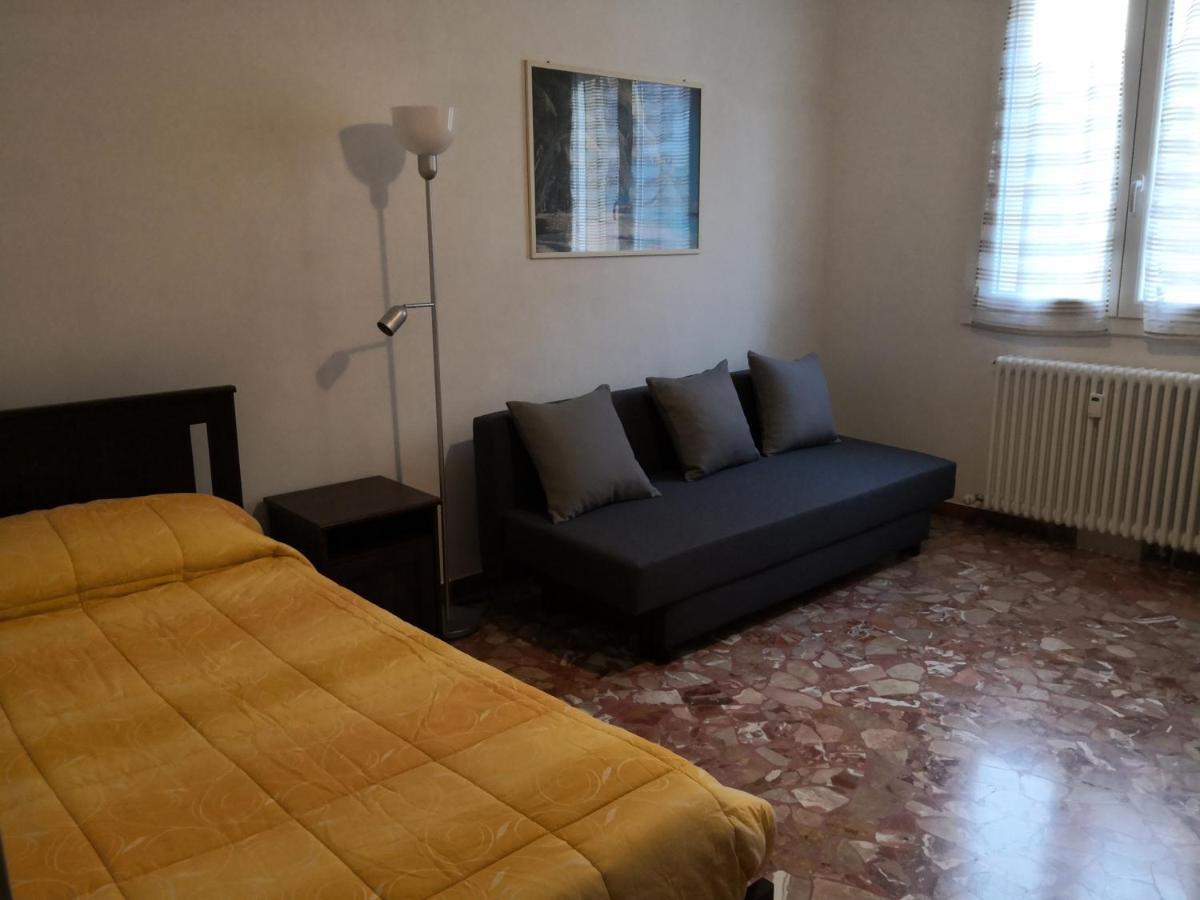 Trilocale Alla Lunetta Appartement Bologna Buitenkant foto