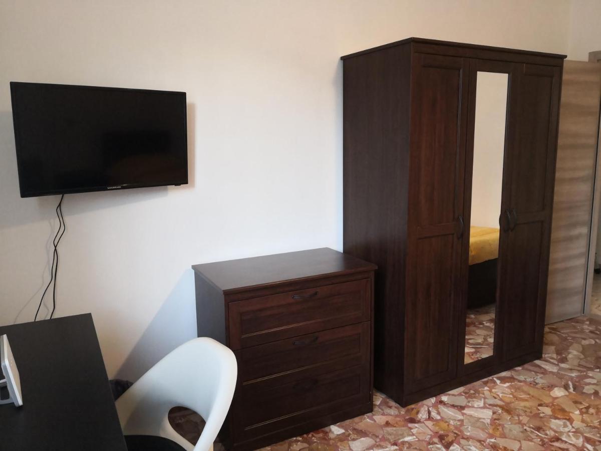 Trilocale Alla Lunetta Appartement Bologna Buitenkant foto